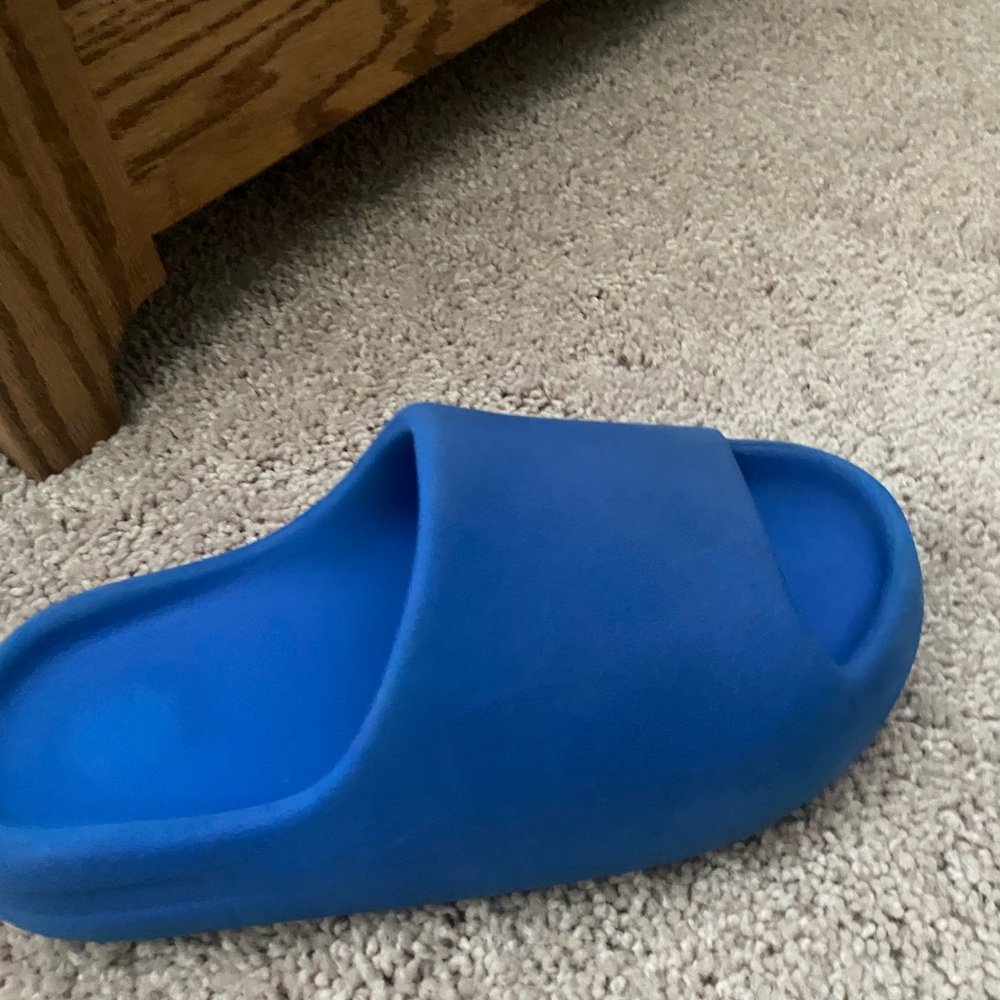 Yeezy Kids Blue Sandals